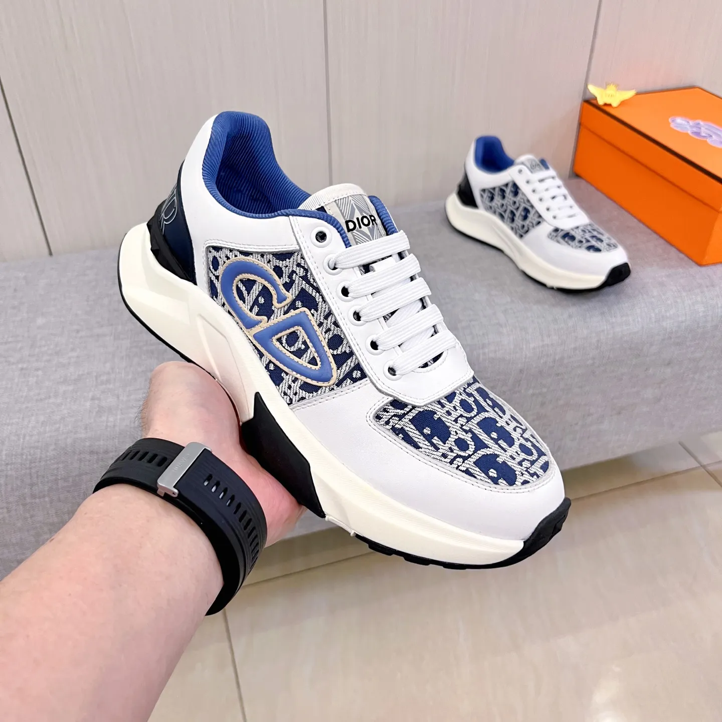 Men's Men's Shoes Men's Shoes💰 460 Men's Men's Shoes💰[Dior]🔥Men's high-end brand of shoes official website 1:1 latest masterpiece: the upper is made of Italian imported first-layer cowhide with a comfortable and breathable lining➕original non-slip and wear-resistant outsole🔥, making walking more convenient and comfortable! An exclusive new model, a stunning work, a beautiful 1:1 replica [color] compared to the official quality! Create a fashionable personality to set off your uniqueness! A must-have for trendy men! Classic🔥Size: 38-44 Color: 🔥Multiple colors available🔥